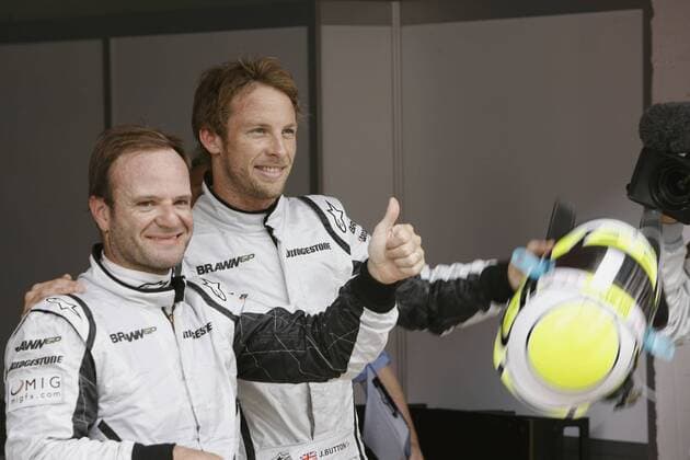 Jenson Button (England, re.) sichert sich die Pole Position beim GP von Spanien 2009 - Teamkollege Rubens Barrichello (Brasilien beide Brawn GP) wird Dritter Motorsport Grand Prix Herren Großer Preis von Spanien 2009, Formel 1 Weltmeisterschaft, F1, F, GP, WM, Qualifying, premiumd Gruppe Circuit de Catalunya Barcelona Freude,