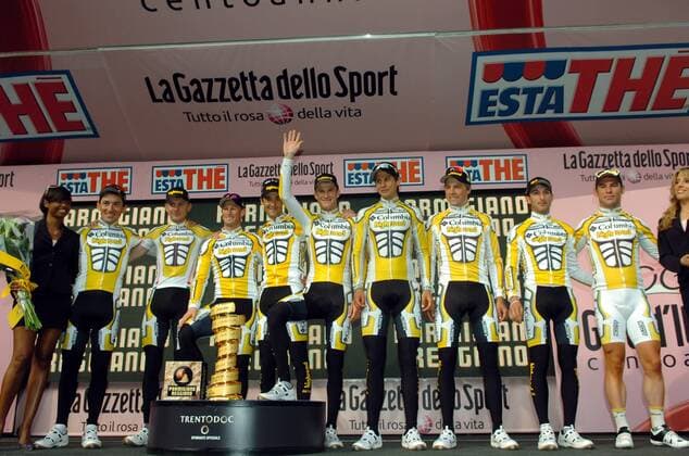 Team Columbia High Road gewinnt das Mannschaftszeitfahren beim Giro d Italia 2009 -  Radsport Herren Giro d Italia 2009, dItalia, Straßenradsport, Straße, Rad, Zeitfahren, Mannschaftszeitfahren Gruppe 1. Etappe: Venedig Begeisterung, Freude,