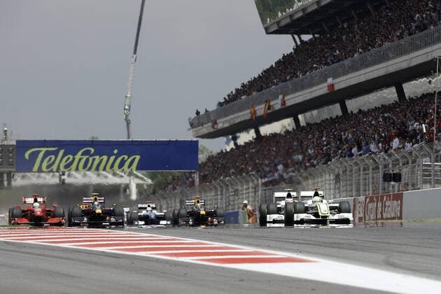 Start zum Großen Preis von Spanien 2009 mit Jenson Button (England Brawn GP, re.) Motorsport Grand Prix Herren Großer Preis von Spanien 2009, Formel 1 Weltmeisterschaft, F1, F, GP, WM, Totale Circuit de Catalunya Barcelona