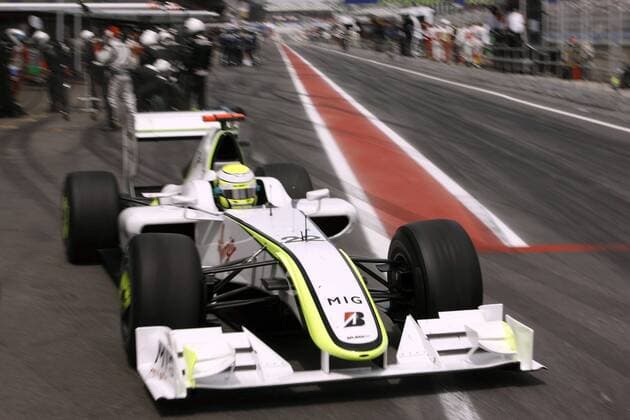 Jenson Button (England Brawn GP) - Boxenstopp Motorsport Grand Prix Herren Großer Preis von Spanien 2009, Formel 1 Weltmeisterschaft, F1, F, GP, WM, Einzelbild Circuit de Catalunya Barcelona Dynamik,