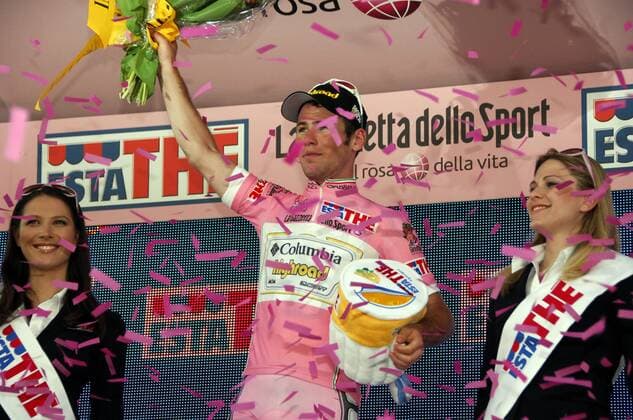 Mark Cavendish (Großbritannien Columbia High Road) im rosa Trikot bei der Siegerehrung zur 2. Etappe des Giro d Italia 2009 -  Radsport Herren Giro d Italia 2009, dItalia, Straßenradsport, Straße, Rad, Gruppe 2. Etappe: Jesolo - Triest Freude,