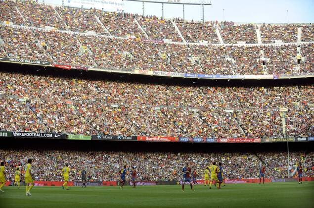 Fußball, Stadiongeschichte FC Barcelona Ausverkauftes Estadi Camp Nou - Heimspielstätte des FC Barcelona -  (pan31452) Fußball Herren Primera Division 2008 2009, 1. Liga, FC Barcelona, Barca Totale Barcelona Masse,