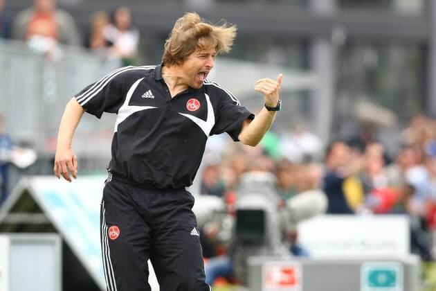 Trainer Michael Oenning (Nürnberg) wütend Fußball 2. BL Herren Saison 2008 2009, 1. FC Nürnberg Einzelbild Fürth