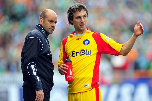 Christian Eichner stimmt sich mit Trainer Edmund Becker (beide Karlsruhe) ab Fußball 1. BL Herren Saison 2008 2009, Karlsruher SC, Karlsruhe, KSC Gruppe Bremen