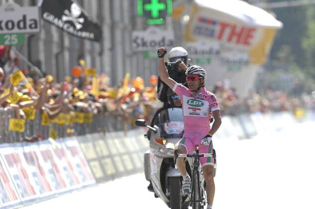 Danilo Di Luca (Italien LPR) gewinnt die 10. Etappe des Giro d Italia 2009 -  Radsport Herren Giro d Italia 2009, dItalia, Straßenradsport, Straße, Rad Einzelbild 10. Etappe: Cuneo - Pinnerolo