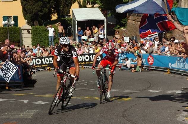 Simon Gerrans (Australien Cervelo, li.) vor Christopher Froome (Großbritannien Barloworld) -  Radsport Herren Giro d Italia 2009, dItalia, Straßenradsport, Straße, Rad Gruppe 14. Etappe: Campi Bisenzio - Bologna