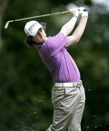 Rory McIlroy (Nordirland) - EDITORIAL USE ONLY. No use with unauthorised audio, video, data, fixture lists, club league logos or live services. Online in-match use limited to 120 images, no video emulation. No use in betting, games or single club league player publications. Golf Herren BMW PGA Championship 2009, European Tour Einzelbild Virginia Water Wentworth Dynamik,