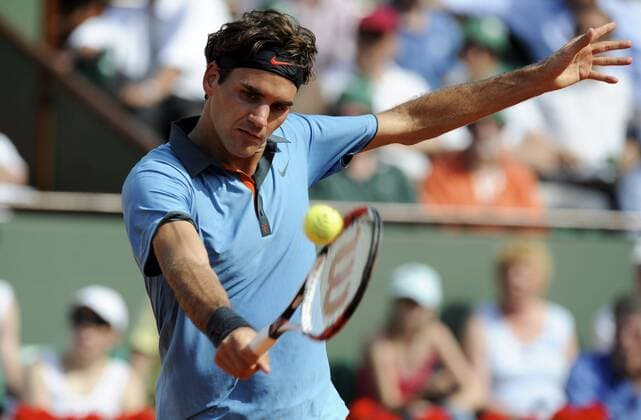 Roger Federer (Schweiz) Tennis Herren French Open 2009 Grand Slam ATP Tour Einzelbild Roland Garros Paris Dynamik,