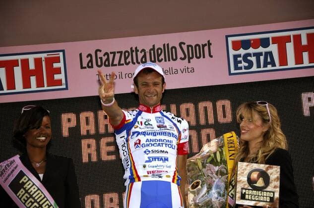 Michele Scarponi (Italien Diquigiovanni Androni) gewinnt die 18. Etappe des Giro d Italia 2009 -  Radsport Herren Giro d Italia 2009, dItalia, Straßenradsport, Straße, Rad Gruppe 18. Etappe: Sulmona - Benevento Freude,