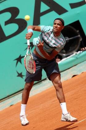 Josselin Ouanna (Frankreich) -  (pan31963) Tennis Herren French Open 2009, Grand Slam, ATP Tour Einzelbild Roland Garros Paris Dynamik,