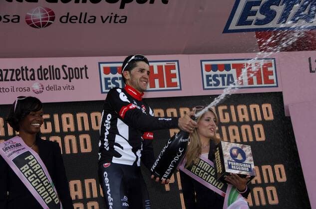 Carlos Sastre (Spanien Cervelo) gewinnt die 19. Etappe des Giro d Italia 2009 -  Radsport Herren Giro d Italia 2009, dItalia, Straßenradsport, Straße, Rad, Vdig Gruppe 19. Etappe: Avellino - Mount Vesuvius Freude,