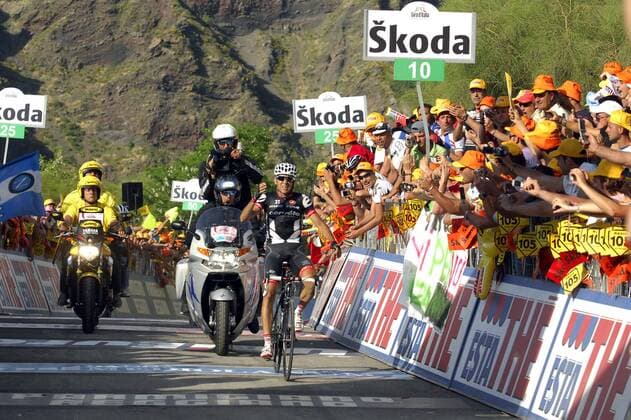 Carlos Sastre (Spanien Cervelo) gewinnt die 19. Etappe des Giro d Italia 2009 -  Radsport Herren Giro d Italia 2009, dItalia, Straßenradsport, Straße, Rad, Vdig Gruppe 19. Etappe: Avellino - Mount Vesuvius Freude,