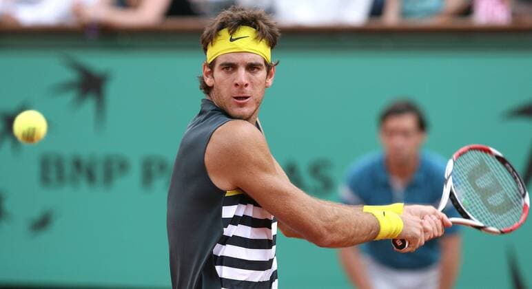 Juan Martin del Potro (Argentinien) -  Tennis Herren French Open 2009, Grand Slam, ATP Tour Einzelbild Roland Garros Paris Dynamik,