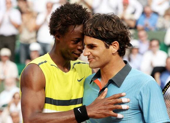 Roger Federer (Schweiz, re.) und Gael Monfils (Frankreich) -  Tennis Herren French Open 2009, Grand Slam, ATP Tour Gruppe Roland Garros Paris