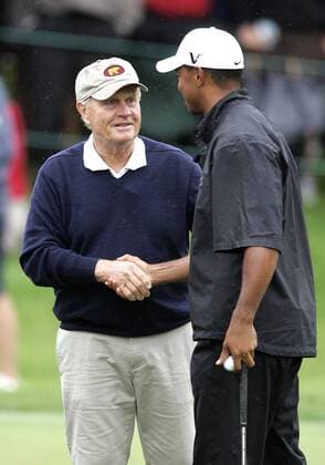 Jack Nicklaus (li.) und Tiger Woods (beide USA) - -ZUMAct5 Golf Herren Memorial Tournament 2009, PGA Tour, Skins Game Gruppe Dublin