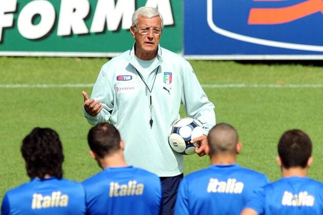 Nationaltrainer Marcello Lippi (Italien) - Trainingsbesprechung -  Fußball Herren Nationalteam 2009, Training Gruppe Florenz