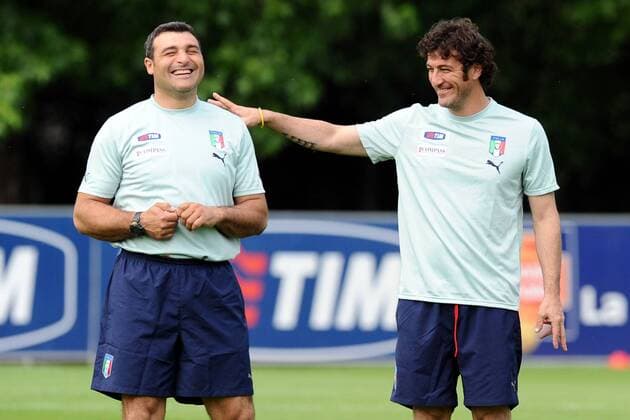 Torwarttrainer Angelo Peruzzi (li.) und Co Trainer Ciro Ferrara (beide Italien) -  Fußball Herren Nationalteam 2009, Training Gruppe Florenz Freude,