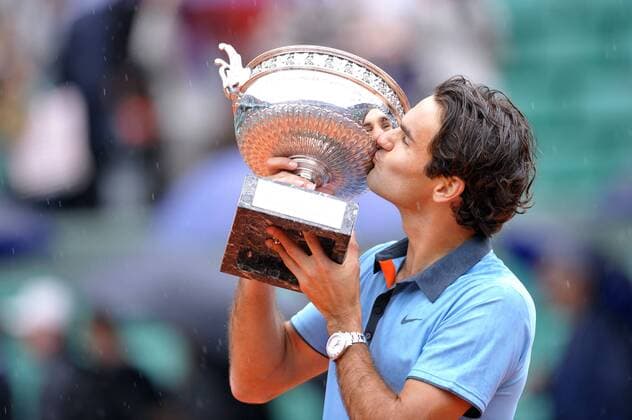 Roger Federer (Schweiz) gewinnt die French Open 2009 -  Tennis Herren French Open 2009, Grand Slam, ATP Tour, Finale Einzelbild Roland Garros Paris Glück, Begeisterung, Freude,