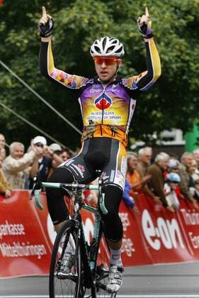 Leigh Howard (Australien Team AIS) gewinnt die 1. Etappe der Thüringen Rundfahrt 2009 Radsport Herren Thüringen Rundfahrt 2009, Thüringenrundfahrt, Rund um die Hainleite, Straßenradsport, Straße, Rad Einzelbild 1. Etappe: Rund um die Hainleite Freude,