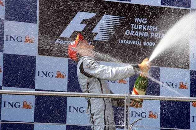 Jenson Button (England Brawn GP) gewinnt den GP der Türkei 2009 Motorsport Grand Prix Herren Großer Preis der Türkei 2009, Formel 1 Weltmeisterschaft, F1, F, GP, WM Einzelbild Istanbul Freude, Begeisterung,