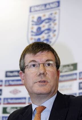 FA Geschäftsführer Ian Whatmore (England) - EDITORIAL USE ONLY. No use with unauthorised audio, video, data, fixture lists, club league logos or live services. Online in-match use limited to 120 images, no video emulation. No use in betting, games or single club league player publications. Fußball Herren Nationalteam 2009, Pressekonferenz, Pressetermin Porträt London