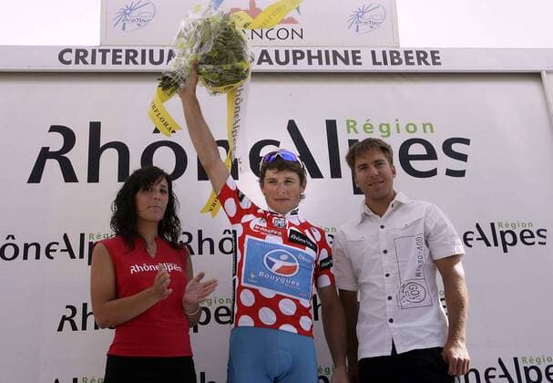 Pierrick Fedrigo (Frankreich BBOX Bouygues Telecom, Mitte) gewinnt die 6. Etappe der Criterium du Dauphine Libere 2009 Radsport Herren Criterium du Dauphine Libere 2009, Straßenradsport, Straße, Rad, ProTour, Vdig Gruppe 6. Etappe: Gap - Briancon