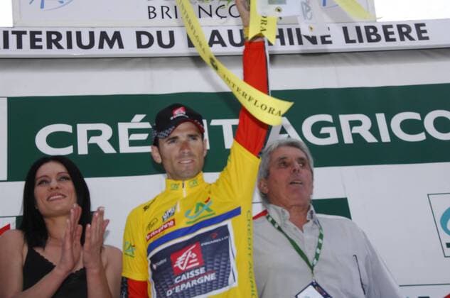 Alejandro Valverde (Spanien Caisse d Epargne) nach der 6. Etappe des Criterium du Dauphine Libere 2009 von Gap nach Briancon im gelben Trikot -  Radsport Herren Criterium du Dauphine Libere 2009, Straßenradsport, Straße, Rad, ProTour Gruppe 6. Etappe: Gap - Briancon