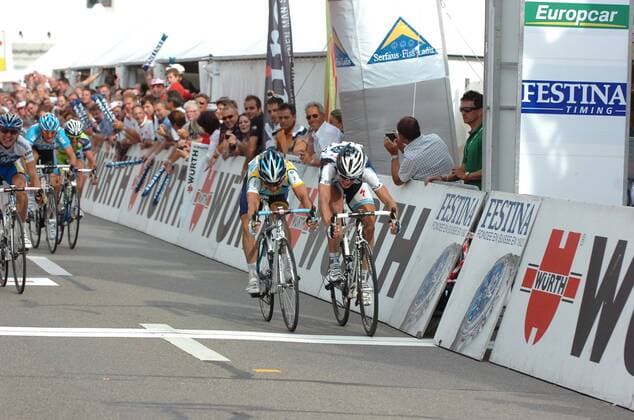 Matti Breschel (Dänemark Saxo Bank, re.) gewinnt die 4. Etappe der Tour de Suisse 2009 vor Maxim Iglinskiy (Kasachstan Astana) -  Radsport Herren Tour de Suisse 2009, Straßenradsport, Straße, Rad, ProTour, Vdig Gruppe 4. Etappe: Biasca - Stäfa