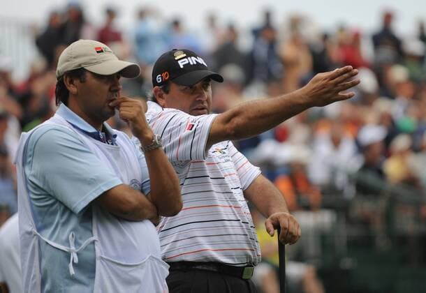 Angel Cabrera (Argentinien, re.) mit Caddie Eddie Gardino -  (NYP20090619322) Golf Herren US Open 2009, PGA Tour Gruppe Farmingdale Bethpage