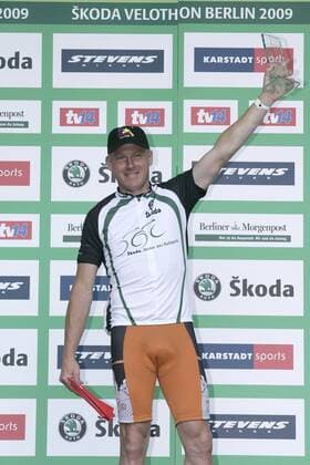 Victor Ulzen (Deutschland) - Sieger des Skoda Velothons über 120km Radsport Herren Skoda Velothon 2009, Straßenradsport, Straße, Rad, Freizeit, Freizeitsport, Freizeitsportler Einzelbild Jedermann Rennen, Jedermannrennen Berlin Freude,