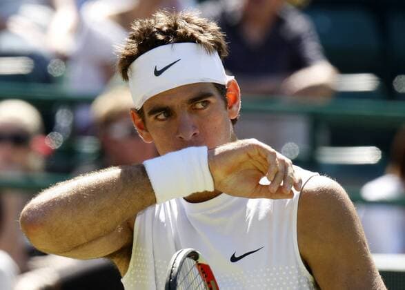 Juan Martin del Potro (Argentinien) -  Tennis Herren All England Championships 2009, Grand Slam, ATP Tour Einzelbild Wimbledon London Nachdenklichkeit,