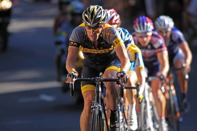 Lance Armstrong (USA Astana) im Trikot seiner Stiftung Livestrong - (ZUMAmt4) Radsport Herren Nevada City Classic 2009, Straßenradsport, Straße, Rad Einzelbild Nevada City