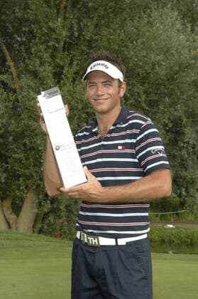 Nick Dougherty (England) - Sieger der BMW International Open 2009 Golf Herren BMW International Open 2009, European PGA Tour Einzelbild Eichenried München Freude,