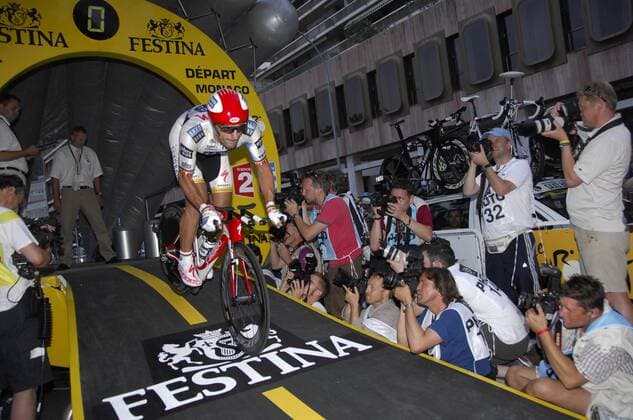 Fabian Cancellara (Schweiz Saxo Bank) - Start beim Prolog der Tour de France 2009 -  Radsport Herren Tour de France 2009, Prolog, Zeitfahren, Einzelzeitfahren, Straßenradsport, Straße, Rad Einzelbild o0 1. Etappe Monaco