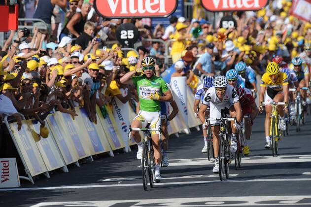 Mark Cavendish (Großbritannien Columbia High Road, li.) gewinnt vor Thor Hushovd (Norwegen Cervelo) die 3. Etappe der Tour de France 2009 -  Radsport Herren Tour de France 2009, Straßenradsport, Straße, Rad, premiumd Totale 3. Etappe: Marseille - La Grande Motte Freude,