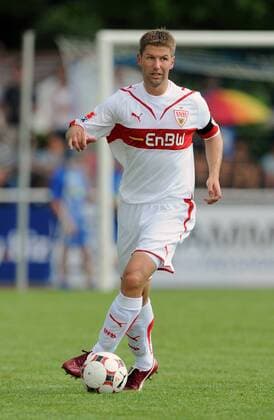 Thomas Hitzlsperger (Stuttgart) Fußball 1. BL Herren Testspiel 2009 2010, Test, VfB Stuttgart Einzelbild Friedrichshafen Dynamik,