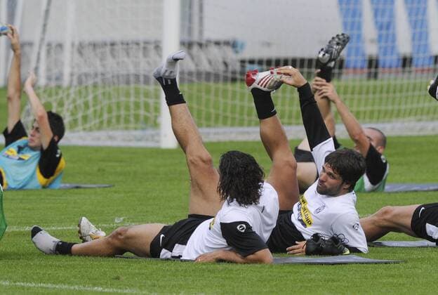 Diego (Juventus Turin, re.) -  Fußball Herren Serie A 2009 2010, Training, Juve Gruppe Trainingslager, 1. Liga Pinzolo