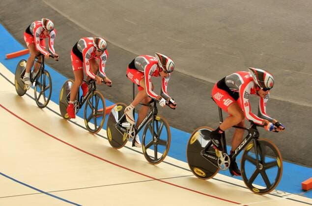 LKT Team Brandenburg mit Robert Bartko, Johannes Kahra, Roger Kluge und Stefan Schäfer (alle Deutschland) Radsport LM Herren Deutsche Bahnradmeisterschaft 2009, Meisterschaft, DM, Rad, Bahnrad, Bahnradsport, Halle, Indoor Gruppe Erfurt
