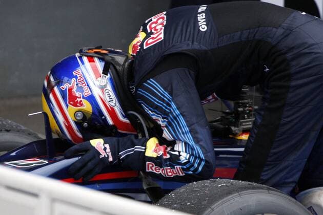 Mark Webber (Australien Red Bull) gewinnt den GP von Deutschland 2009 Motorsport Grand Prix Herren Großer Preis von Deutschland 2009, Formel 1 Weltmeisterschaft, F1, F, GP, WM Einzelbild Nürburgring Nürburg Freude,