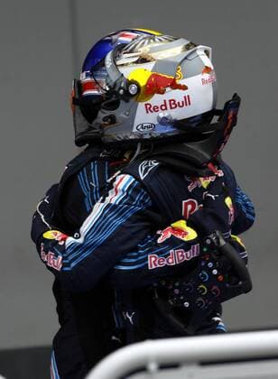 Mark Webber (Australien, li.) gewinnt den GP von Deutschland 2009 vor Teamkollege Sebastian Vettel (Deutschland beide Red Bull) Motorsport Grand Prix Herren Großer Preis von Deutschland 2009, Formel 1 Weltmeisterschaft, F1, F, GP, WM Gruppe Nürburgring Nürburg Freude,