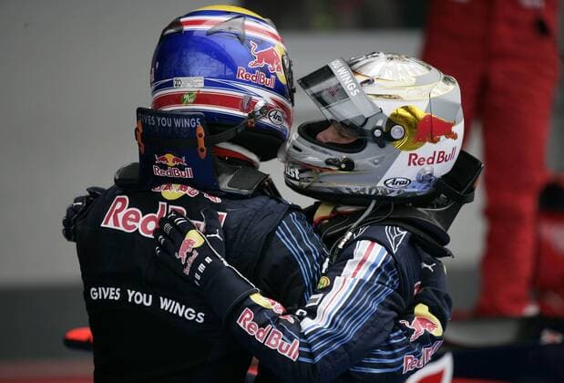 Mark Webber (Australien, li.) gewinnt den GP von Deutschland 2009 vor Teamkollege Sebastian Vettel (Deutschland beide Red Bull) Motorsport Grand Prix Herren Großer Preis von Deutschland 2009, Formel 1 Weltmeisterschaft, F1, F, GP, WM Gruppe Nürburgring Nürburg Freude,