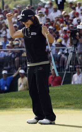 Eun Hee Ji (Südkorea) bejubelt ihren Sieg bei den US Women s Open 2009 -  (NYP20090712121) Golf Damen US Women s Open 2009, Womens, LPGA Tour Einzelbild Bethlehem Freude,