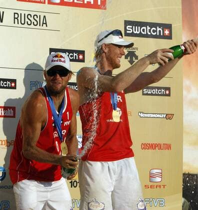 Julius Brink (li.) und Jonas Reckermann (beide Deutschland) gewinnen den Grand Slam 2009 in Moskau -  Beachvolleyball Herren Swatch FIVB World Tour 2009, Beach, Finale, Grand Slam Gruppe Moskau Freude,