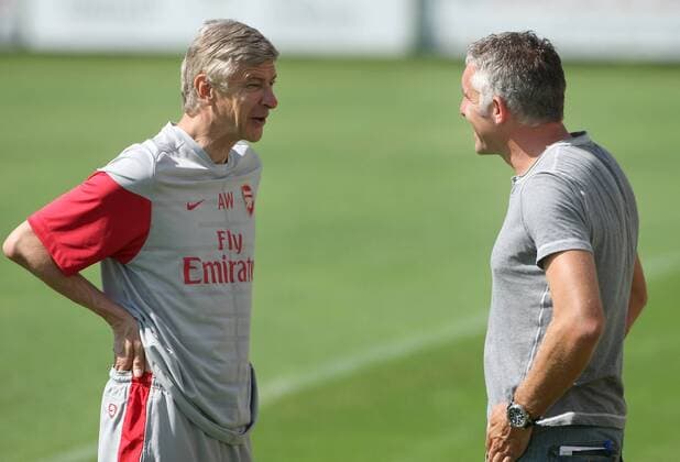 WALTERSDORF, Premier League,, FC Arsenal London, Trainingslager, Training. Bild zeigt Trainer Arsene Wenger (Arsenal) und Mirko Slomka.  o0 England