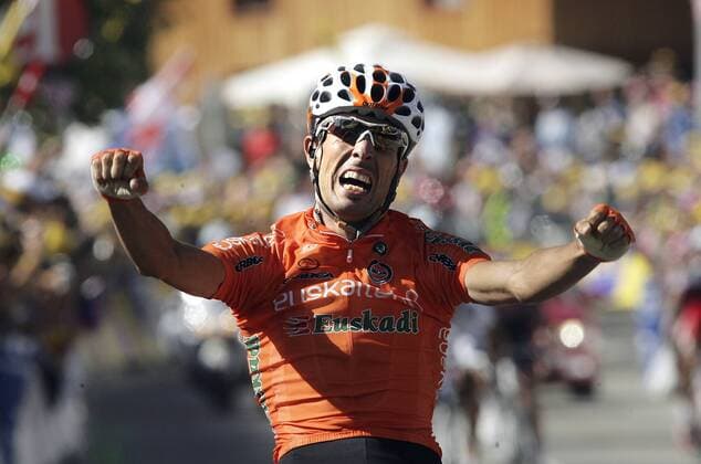 Mikel Astarloza (Spanien Euskaltel Euskadi) gewinnt die 16. Etappe der Tour de France 2009 Radsport Herren Tour de France 2009, Straßenradsport, Straße, Rad Einzelbild 16. Etappe: Martigny - Bourg Saint Maurice Freude,