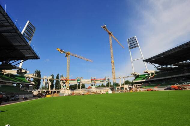 Ausbau im Bremer Weserstadion, Heimspielstätte von Werder Bremen Fußball 1. BL Herren Saison 2009 2010, Werder Bremen Totale Weserstadion Bremen