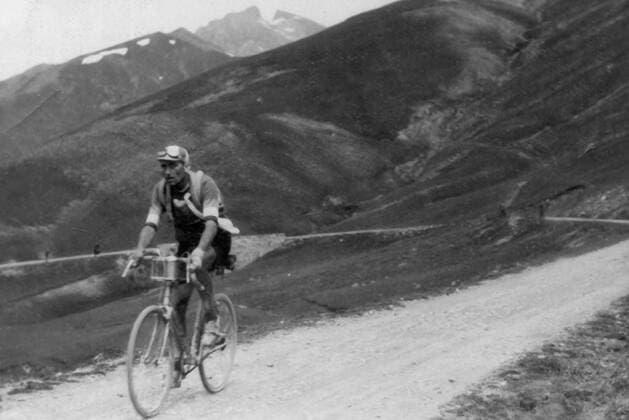 Henri Pelissier (Frankreich) -  Radsport Herren Tour de France 1923, Straßenradsport, Straße, Rad, Repro, Geschichte, Historie, Radsportgeschichte, Totale Aufnahmedatum geschätzt,