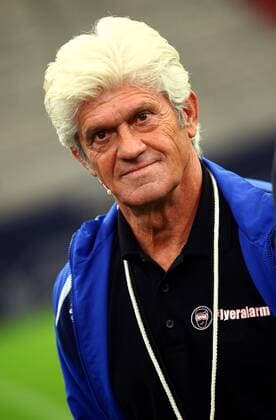 Trainer Werner Lorant (McFit Allstars) anläßlich des Trainings zum Benefizspiel - Ein Herz für Kinder Fußball Herren McFit Allstars 2009, Mc Fit, Ein Herz für Kinder, Training Porträt o0 Benefiz, Benefizspiel Gelsenkirchen