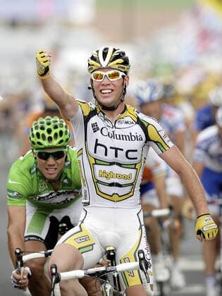 Mark Cavendish (Großbritannien Columbia High Road) gewinnt die 19. Etappe Bourgoin-Jallieu - Aubenas der Tour de France 2009 Radsport Herren Tour de France 2009, Rad, Straße, Straßenradsport Einzelbild 19. Etappe Bourgoin-Jallieu - Aubenas Freude,