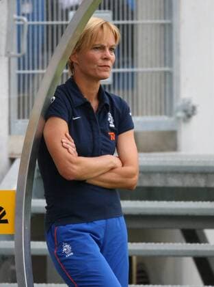 Nationaltrainerin Vera Pauw (Niederlande) Fußball Länderspiel Damen Freundschaftsspiel 2009, Test, Testspiel, Nationalteam, Einzelbild Frauen, Frauenfußball, Sinsheim